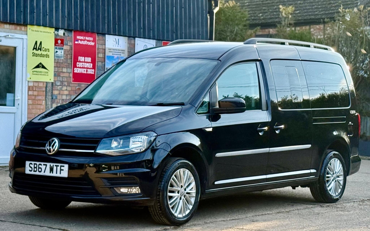 Used Volkswagen Caddy Maxi Life 2017 for sale - 77730026: Photo 5