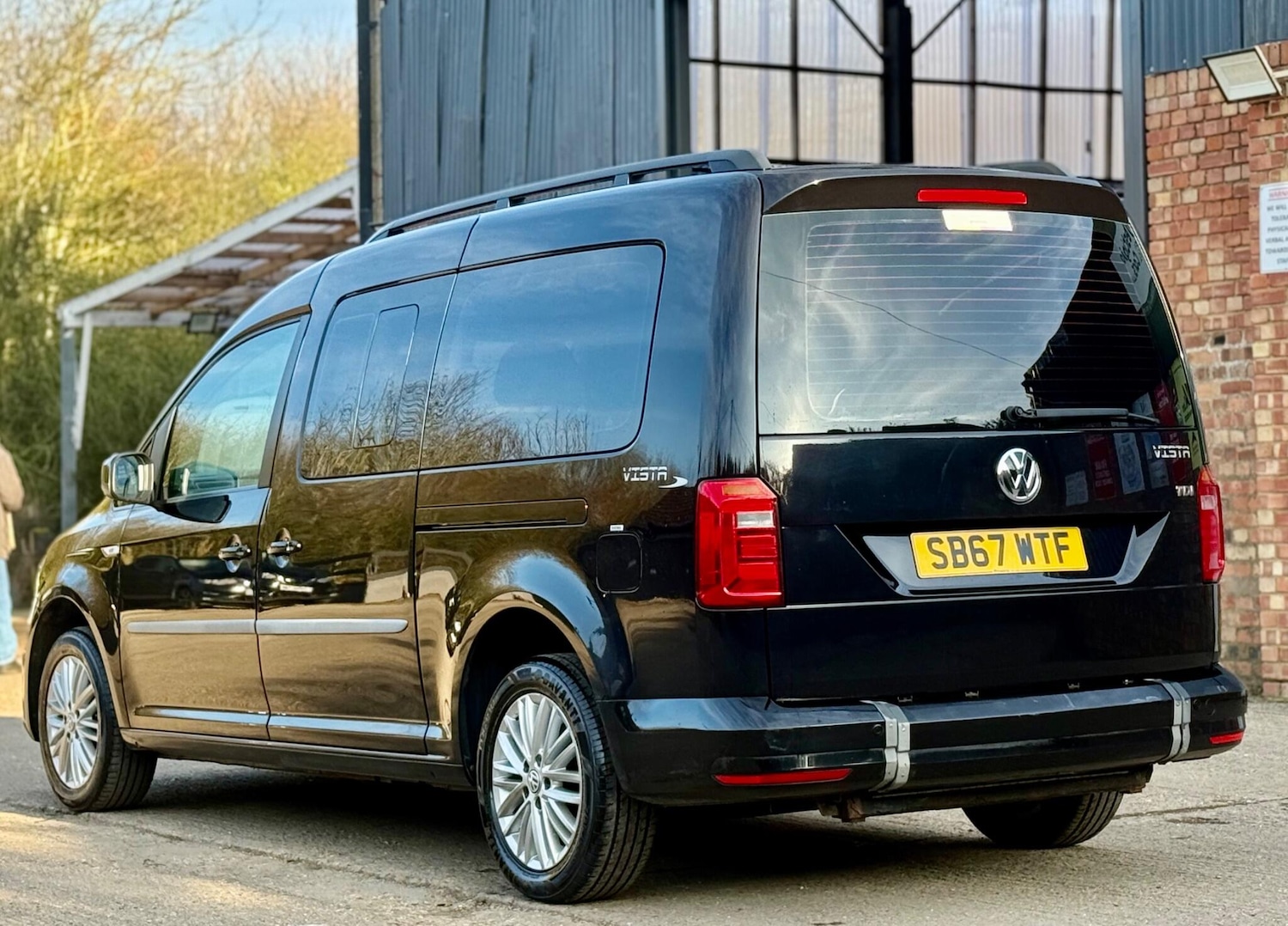 Used Volkswagen Caddy Maxi Life 2017 for sale - 77730026: Photo 9