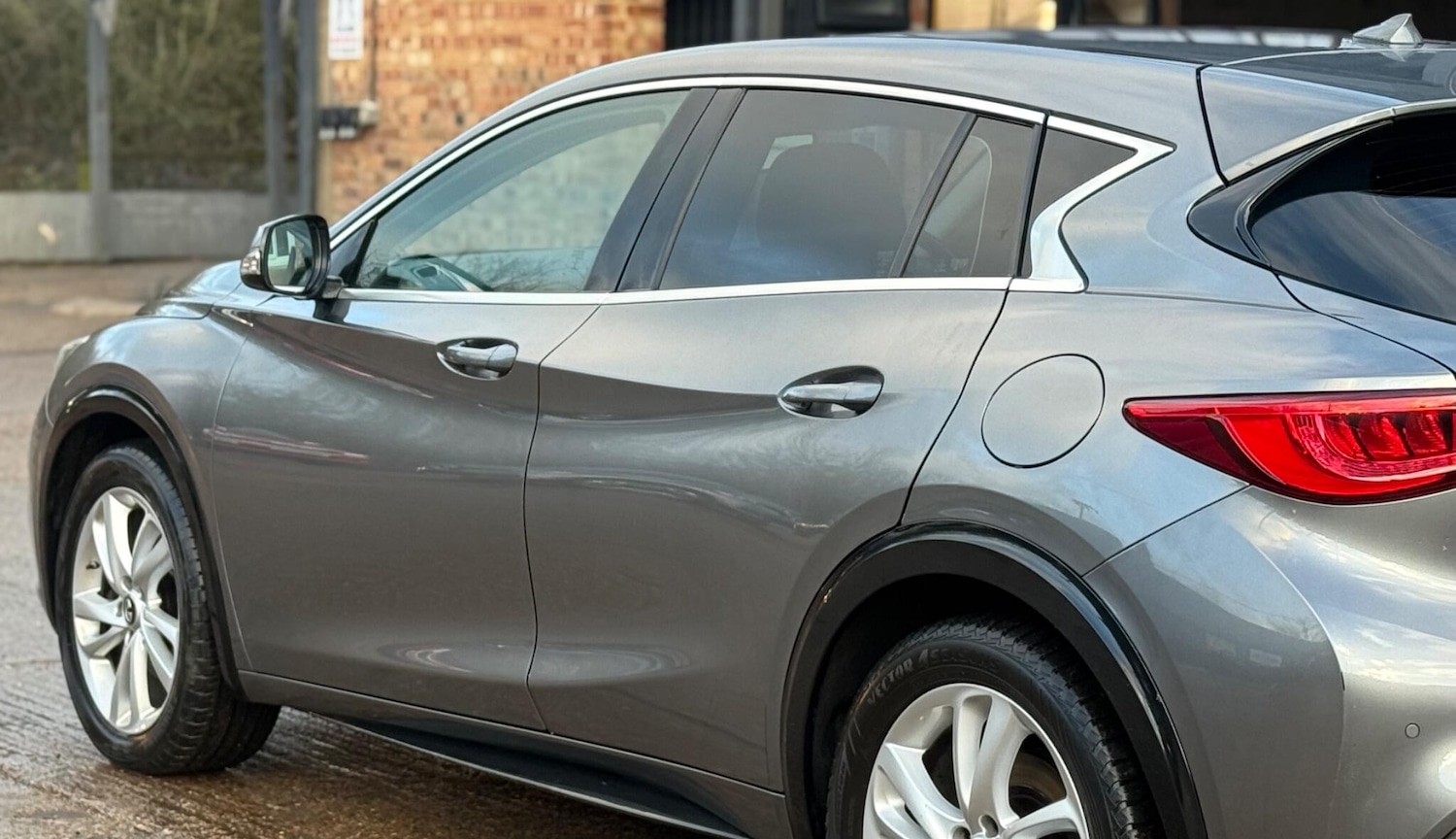 Used Infiniti Q30 2017 for sale - 77259049: Photo 33