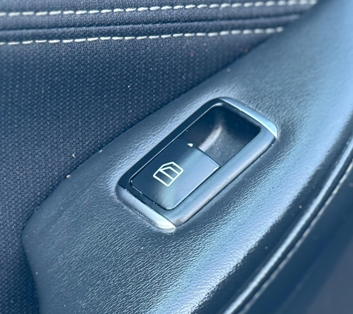 Used Infiniti Q30 2017 for sale - 77259049: Photo 44