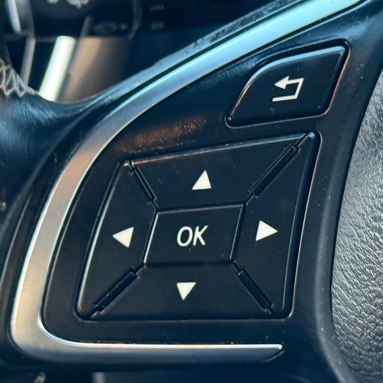 Used Infiniti Q30 2017 for sale - 77259049: Photo 48