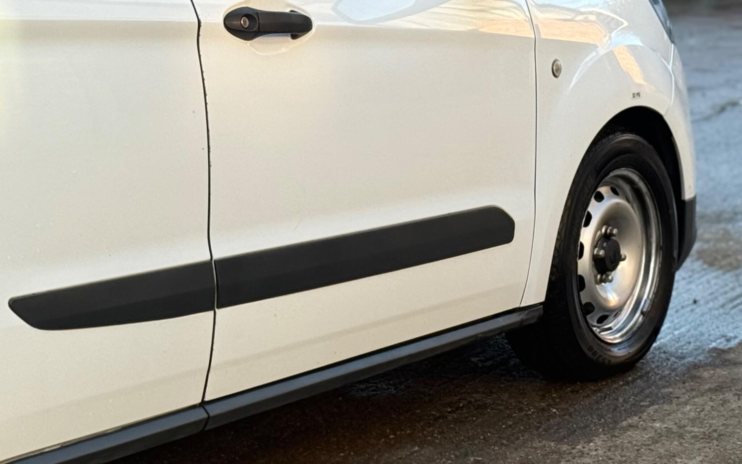 Used Ford Transit Courier 2020 for sale - 77106819: Photo 36