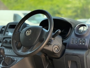 Used Vauxhall Vivaro 2016 for sale - 78466411: Photo