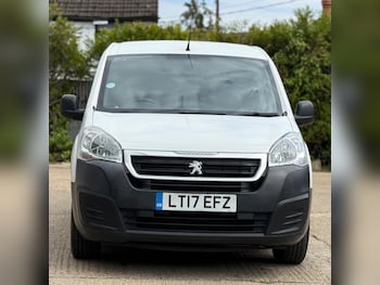 Used Peugeot Partner 2017 for sale - 75453935: Photo