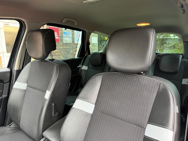 Used Renault Grand Scenic 2013 for sale - 76292835: Photo 35