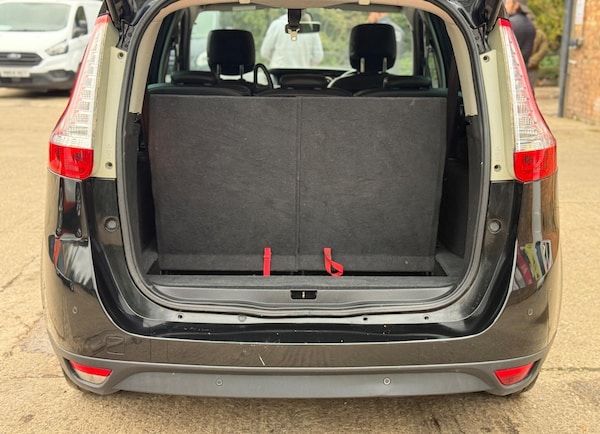 Used Renault Grand Scenic 2013 for sale - 76292835: Photo 38