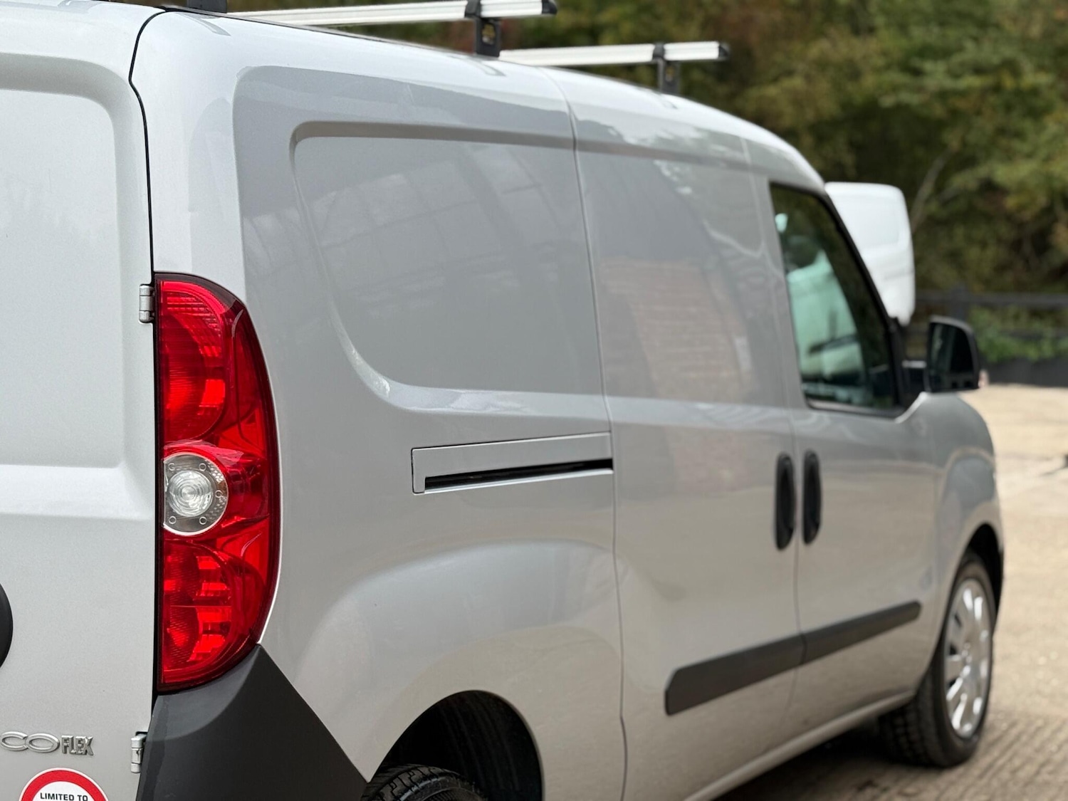 Used Vauxhall Combo 2018 for sale - 76311668: Photo 22
