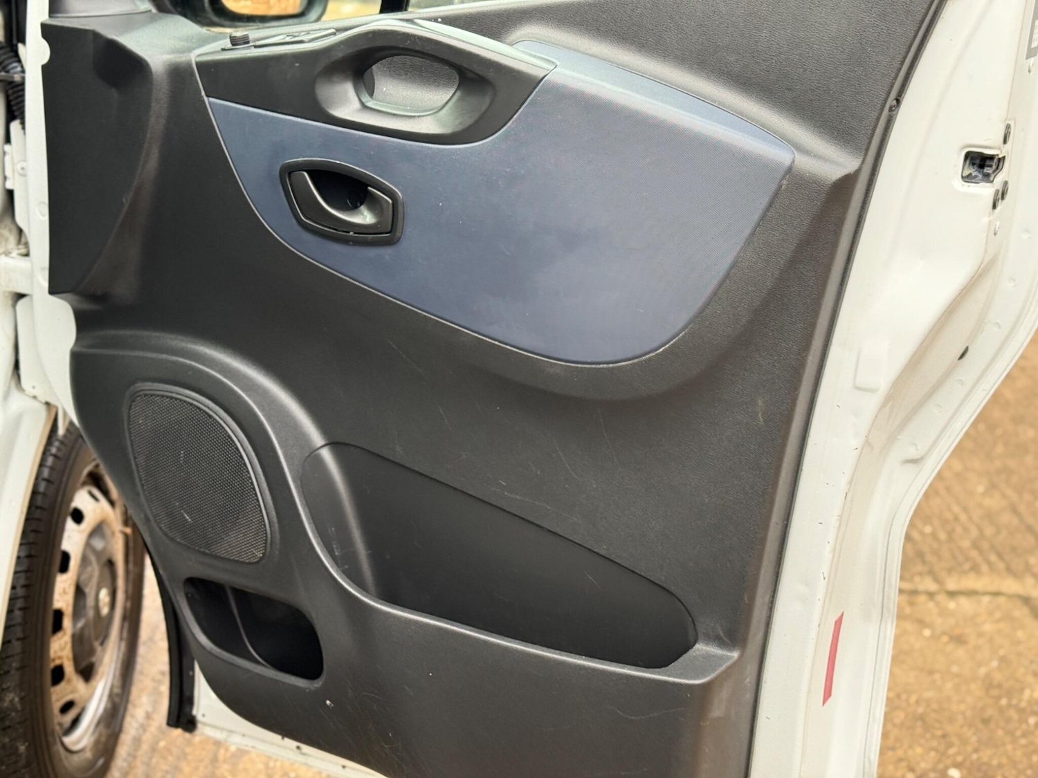 Used Vauxhall Vivaro 2016 for sale - 77323967: Photo 32