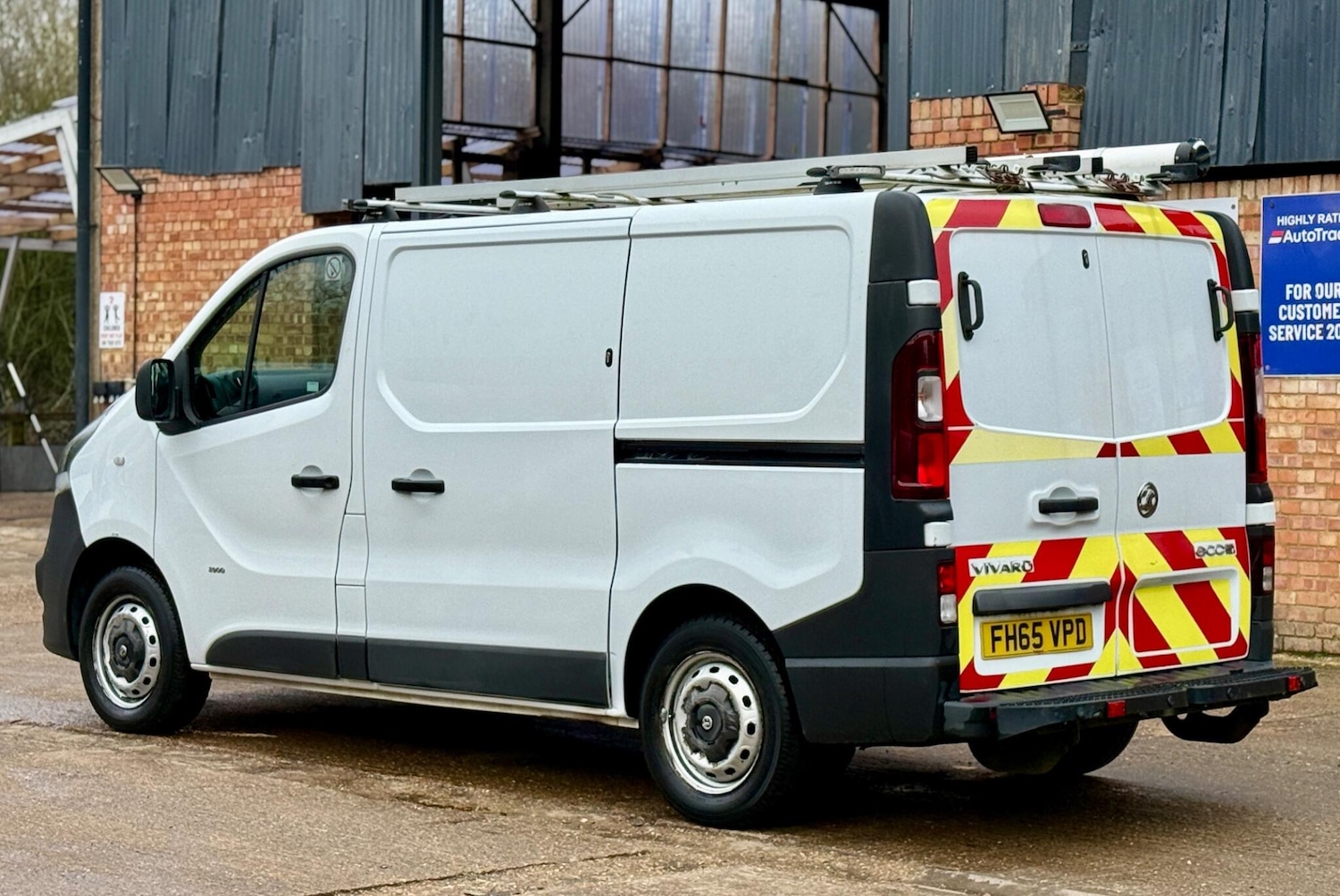Used Vauxhall Vivaro 2016 for sale - 77323967: Photo 9