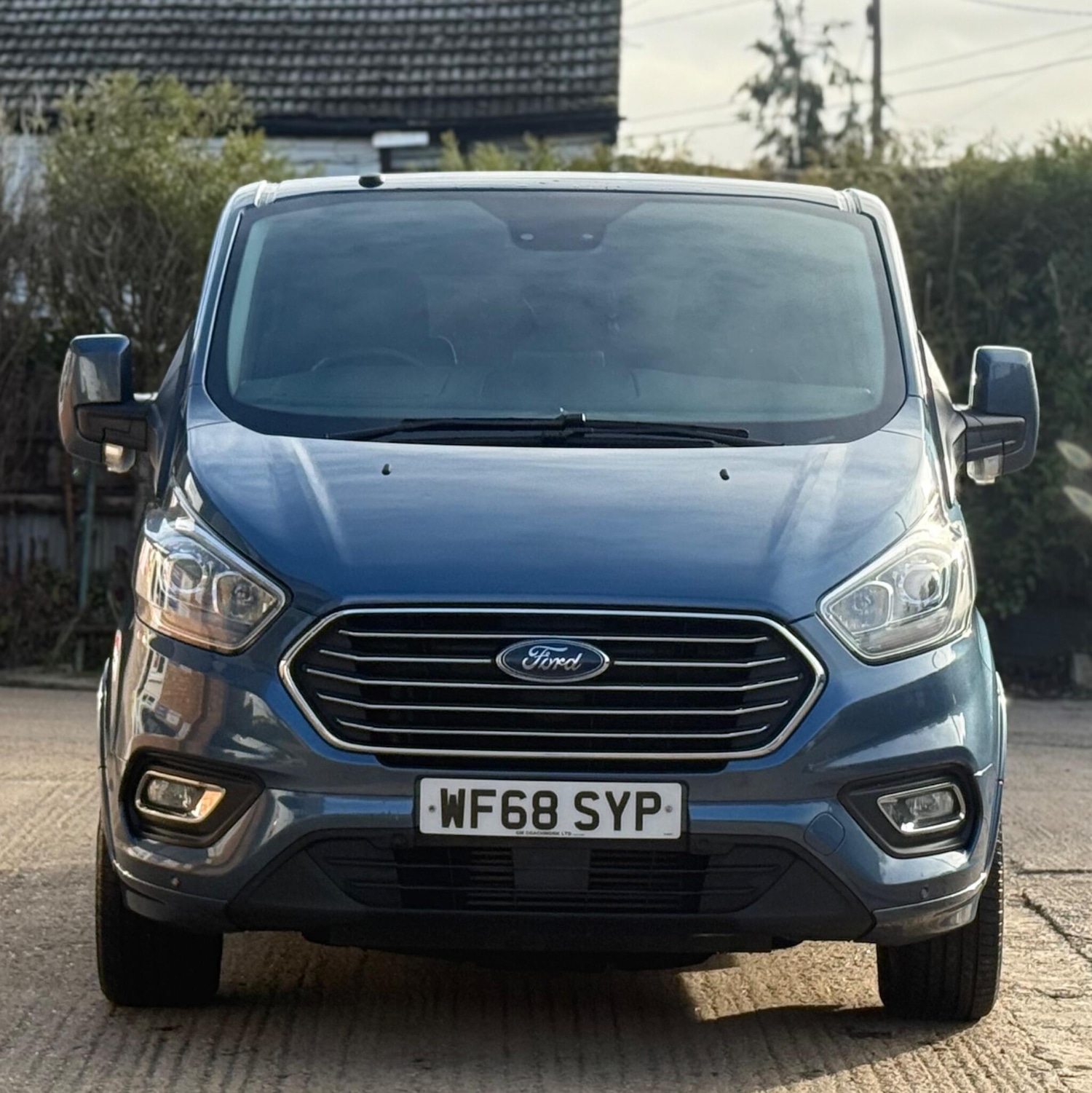 Used Ford Tourneo Custom 2018 for sale - 76638001: Photo 1