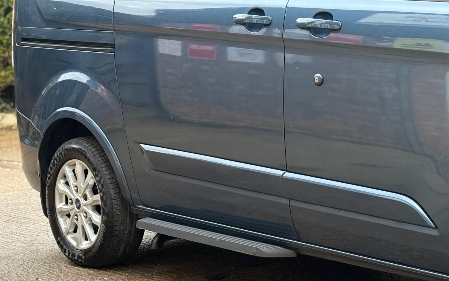 Used Ford Tourneo Custom 2018 for sale - 76638001: Photo 30