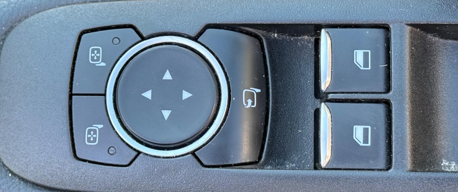 Used Ford Tourneo Custom 2018 for sale - 76638001: Photo 47