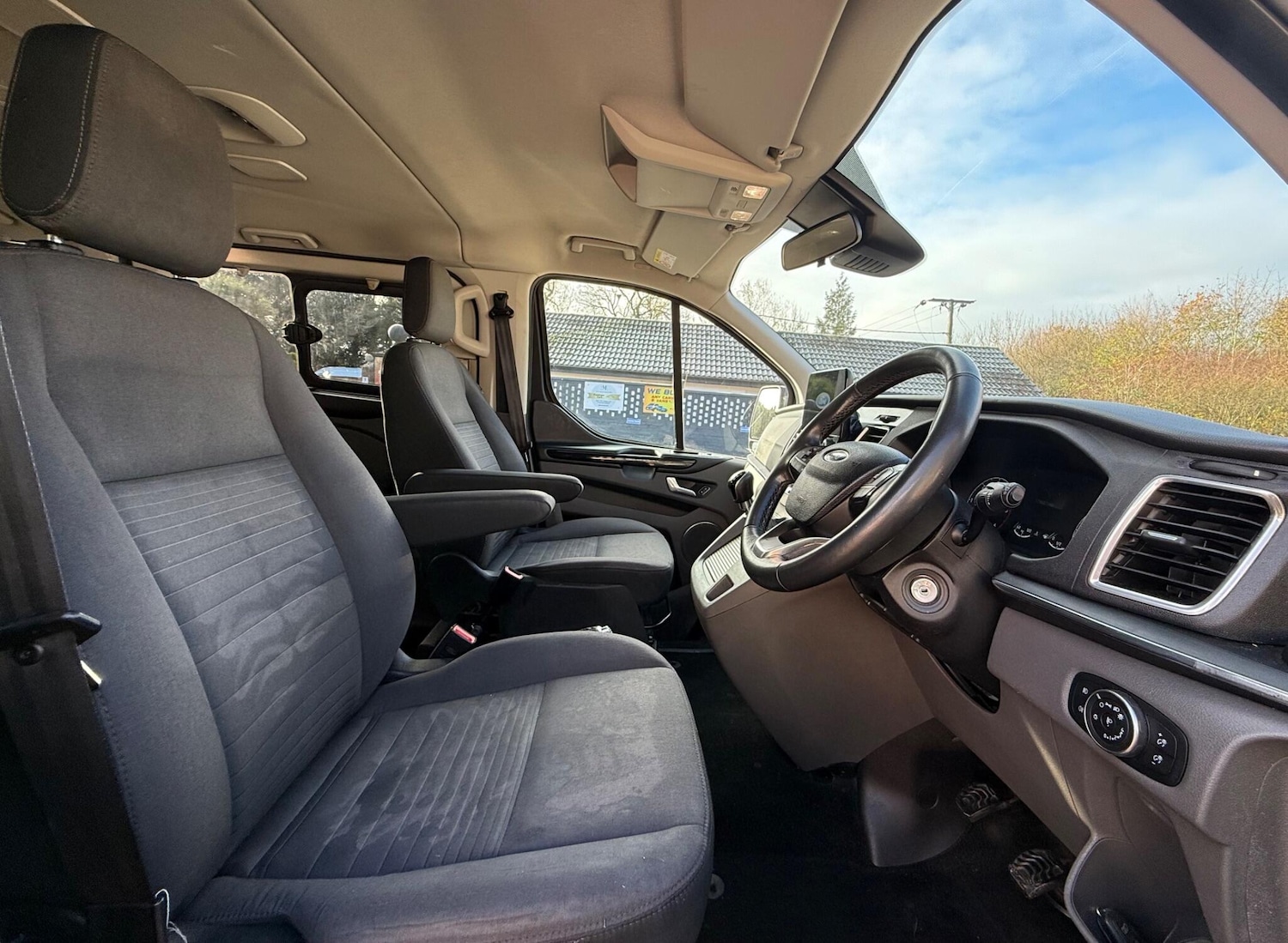Used Ford Tourneo Custom 2018 for sale - 76638001: Photo 5
