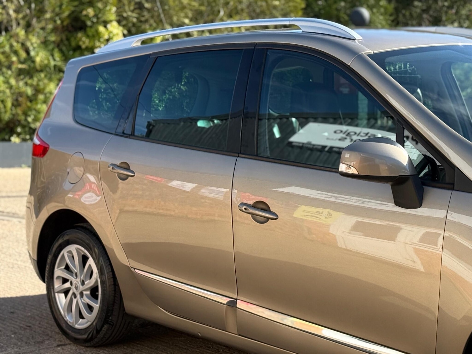 Used Renault Grand Scenic 2015 for sale - 78145735: Photo 22