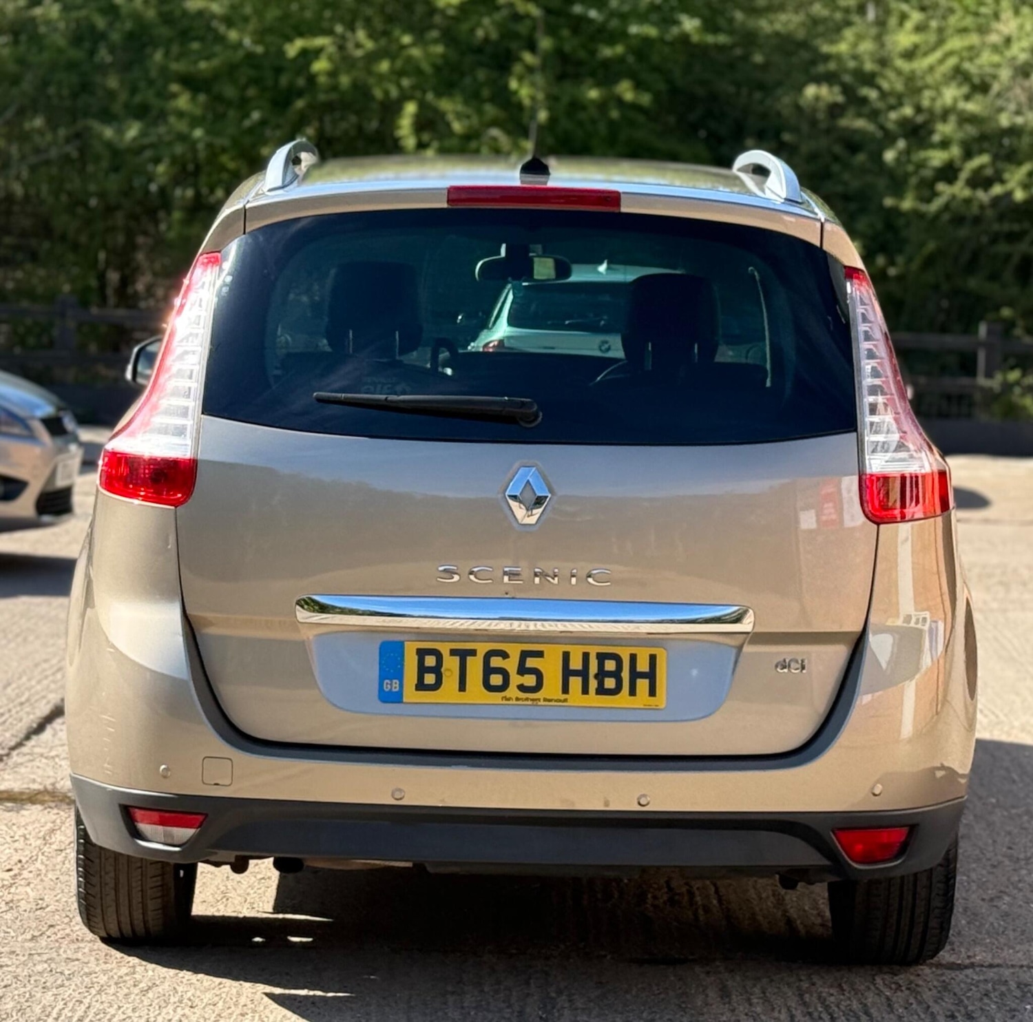 Used Renault Grand Scenic 2015 for sale - 78145735: Photo 9