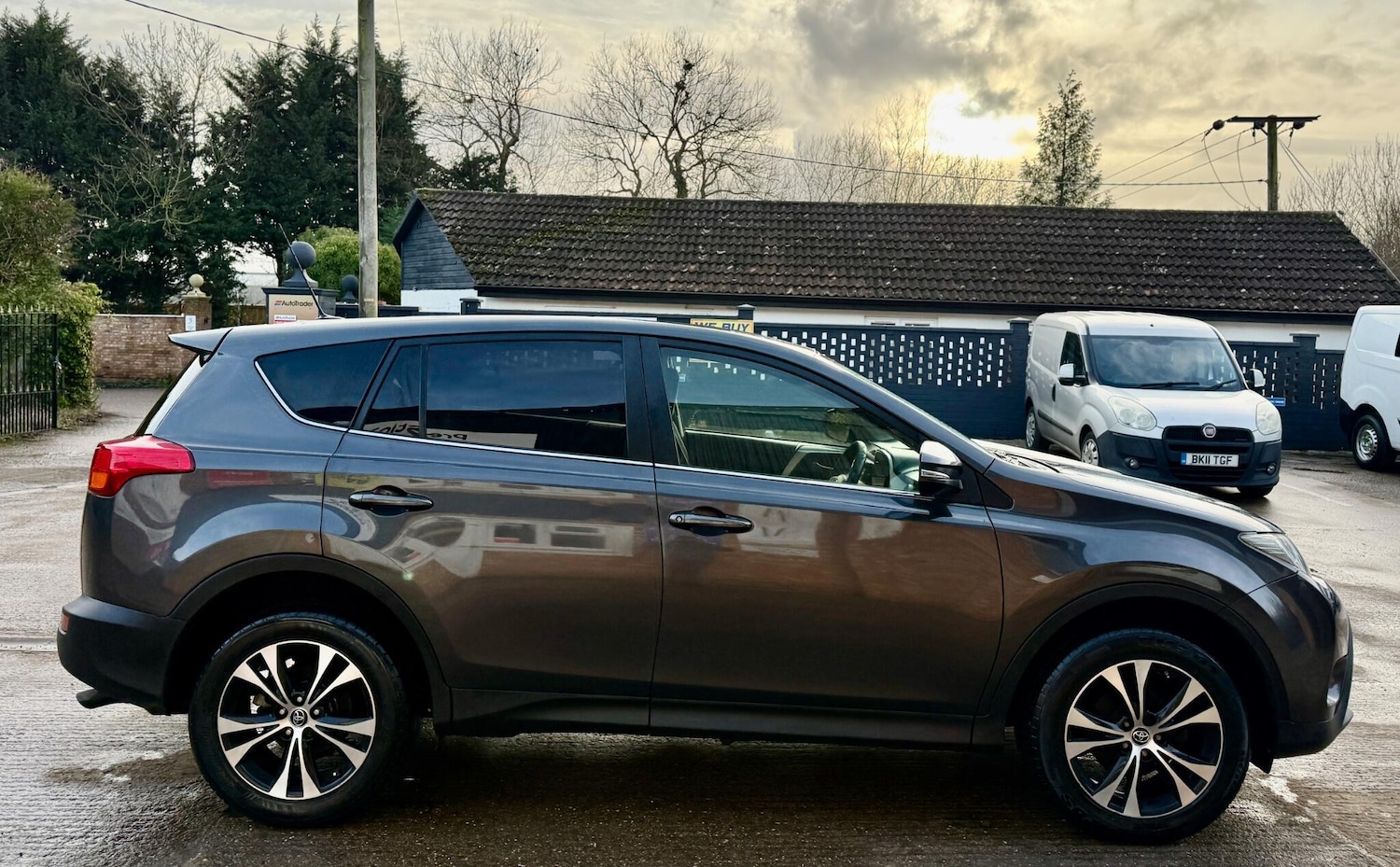 Used Toyota RAV4 2014 for sale - 77382081: Photo 12