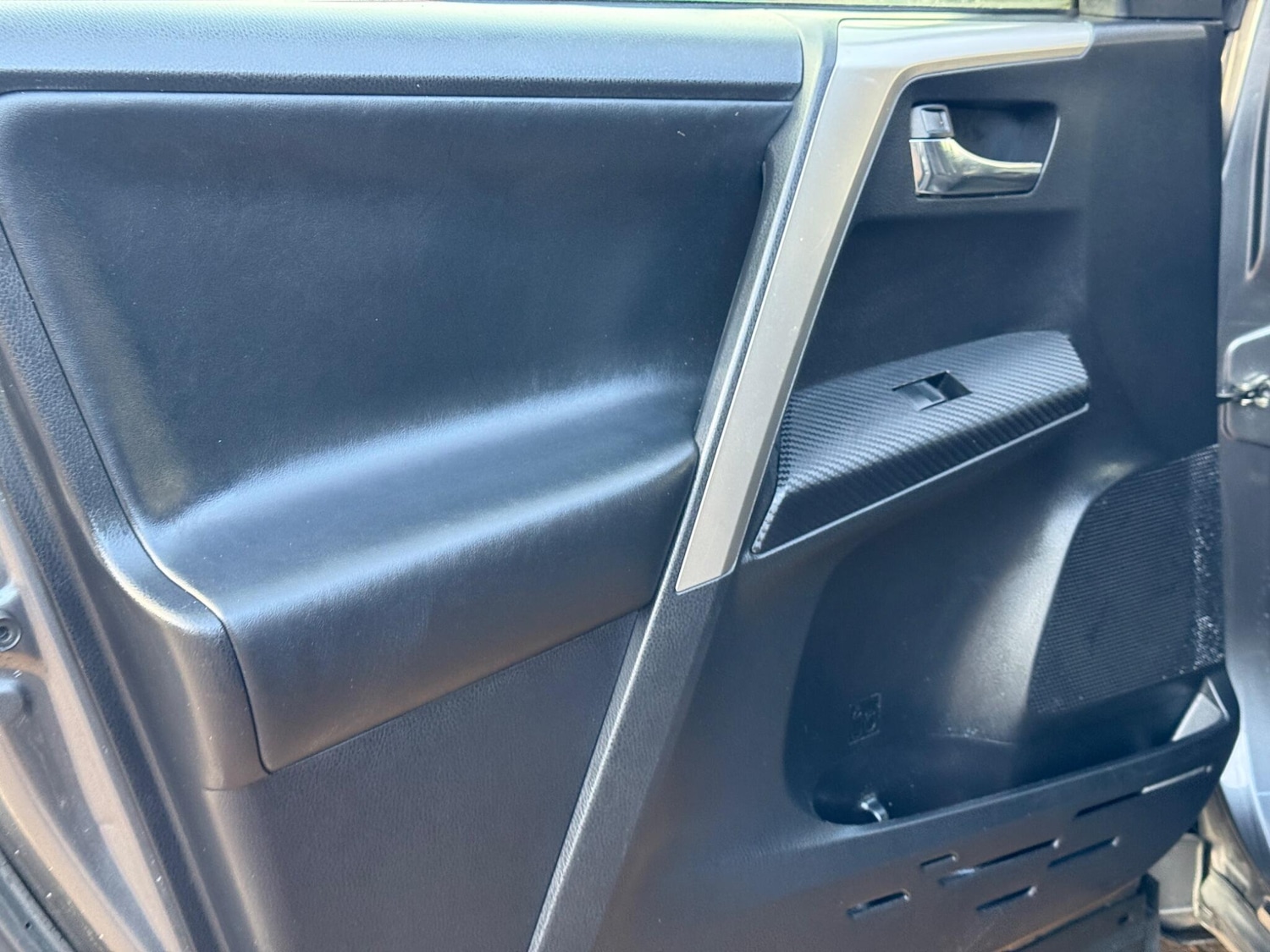 Used Toyota RAV4 2014 for sale - 77382081: Photo 36