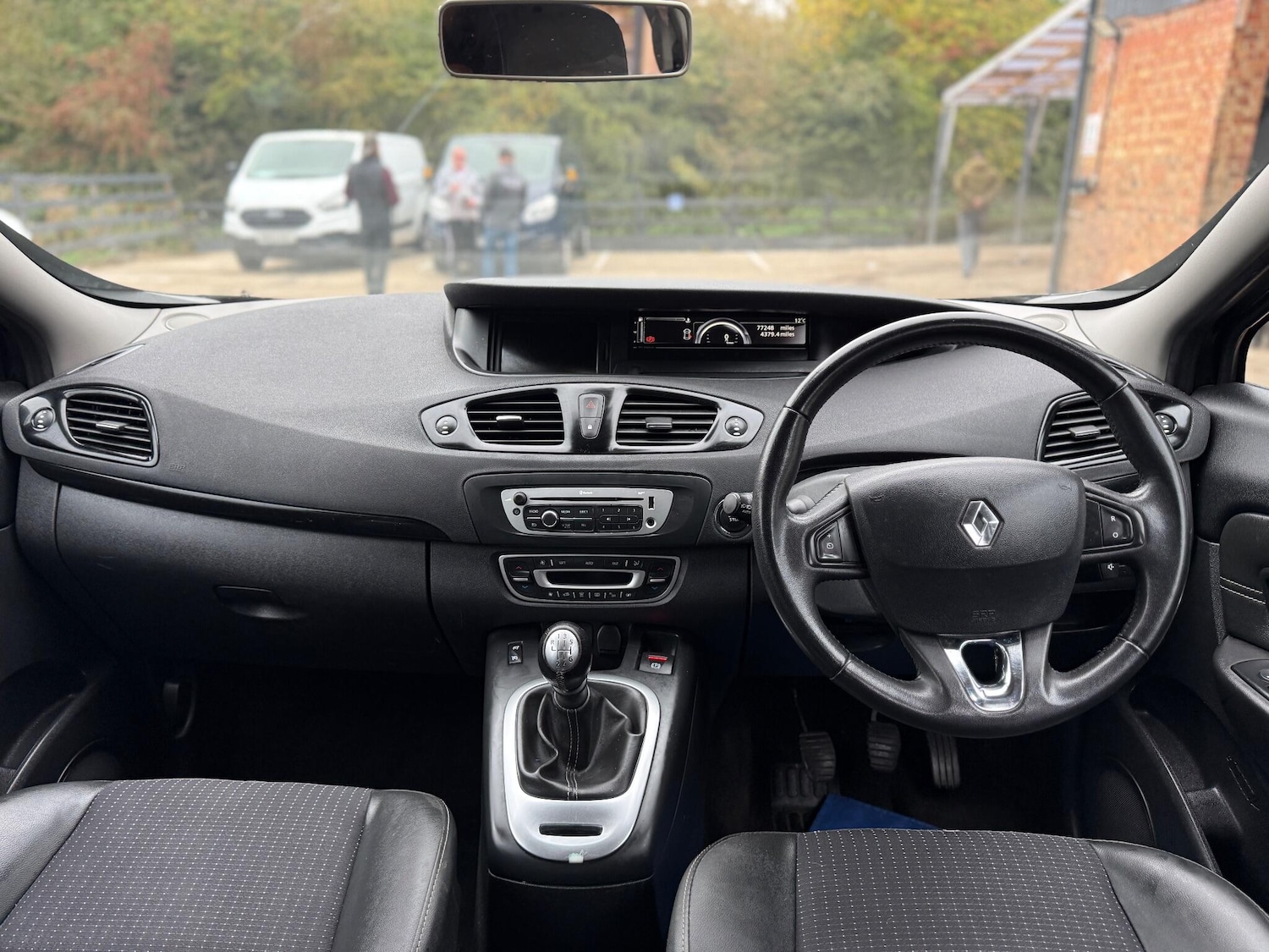 Used Renault Grand Scenic 2013 for sale - 76595684: Photo 18