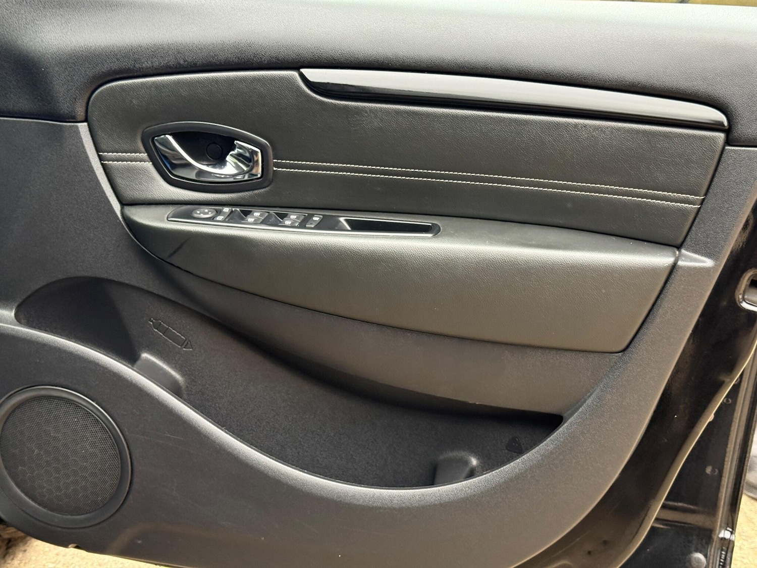 Used Renault Grand Scenic 2013 for sale - 76595684: Photo 33