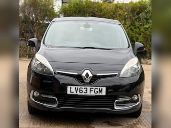 Used Renault Grand Scenic 2013 for sale - 76595684: Photo