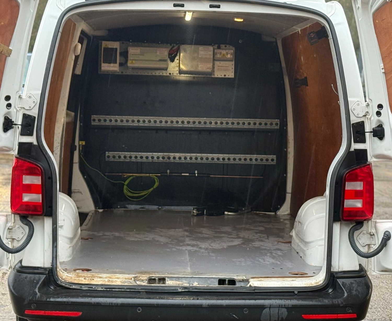 Used Volkswagen Transporter 2018 for sale - 77533687: Photo 17