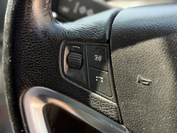 Used Vauxhall Antara 2011 for sale - 75556786: Photo 41