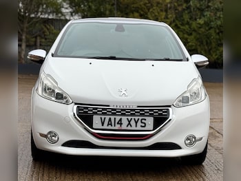 Used Peugeot 208 2014 for sale - 77136202: Photo