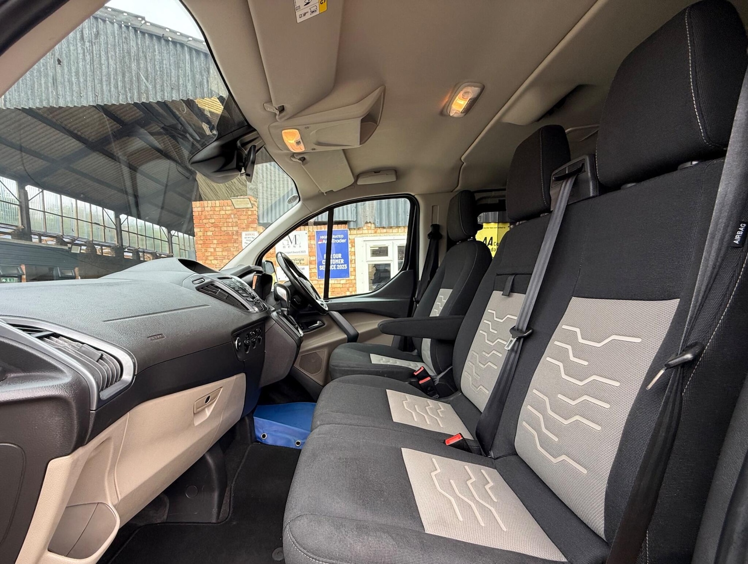 Used Ford Tourneo Custom 2018 for sale - 75995619: Photo 17