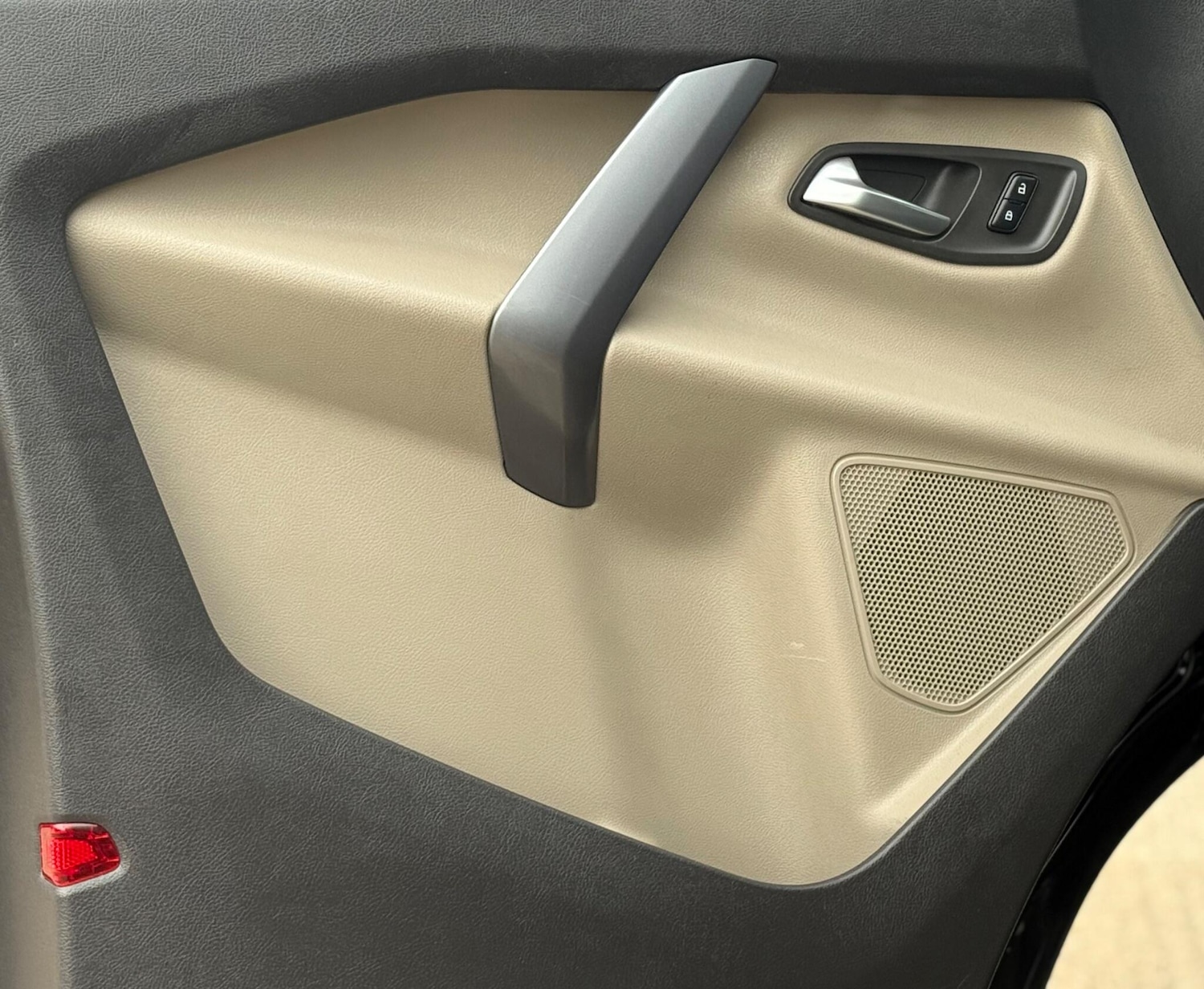 Used Ford Tourneo Custom 2018 for sale - 75995619: Photo 18