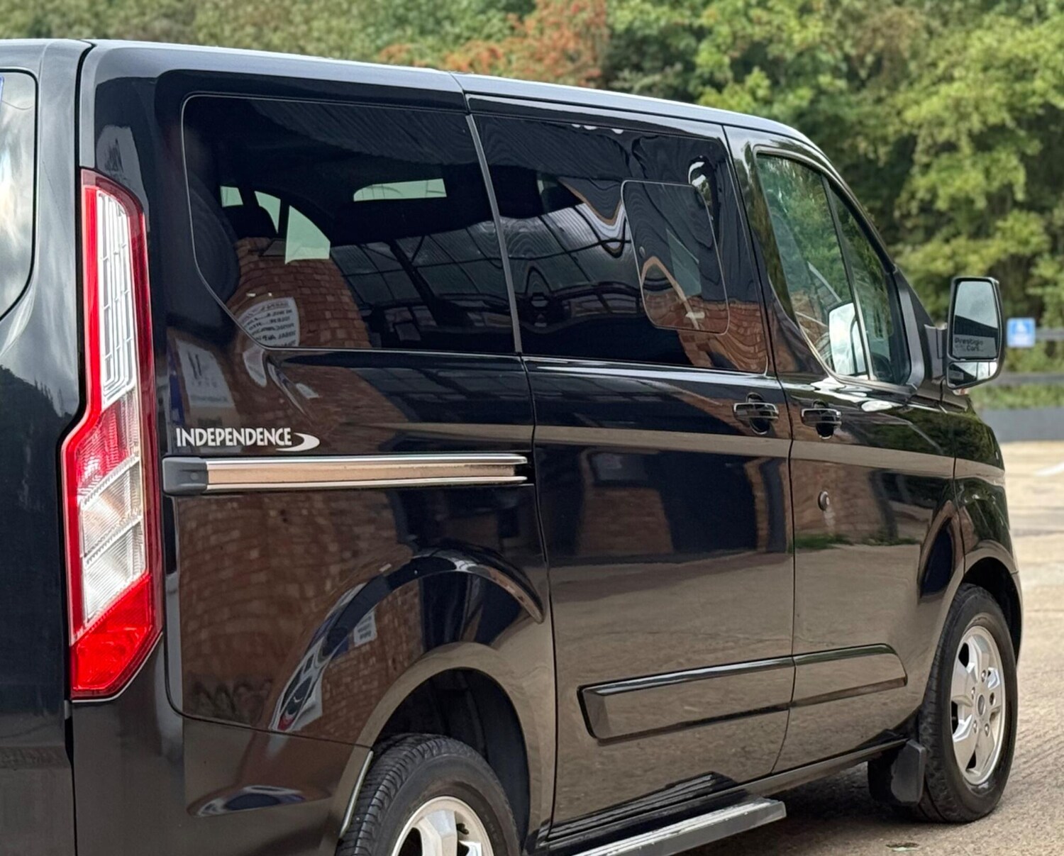 Used Ford Tourneo Custom 2018 for sale - 75995619: Photo 36