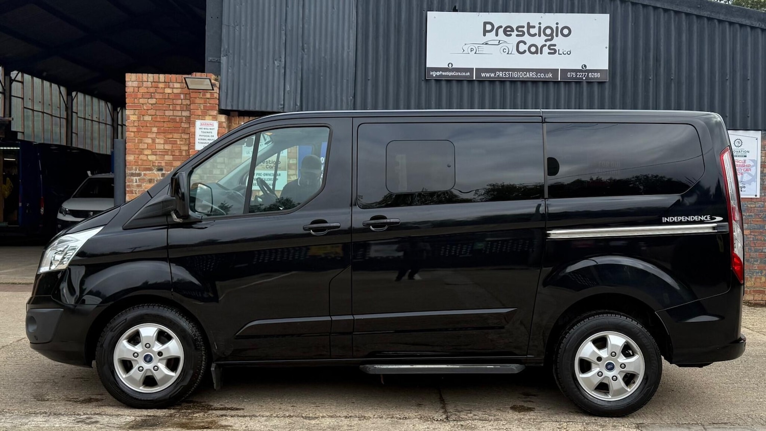 Used Ford Tourneo Custom 2018 for sale - 75995619: Photo 7