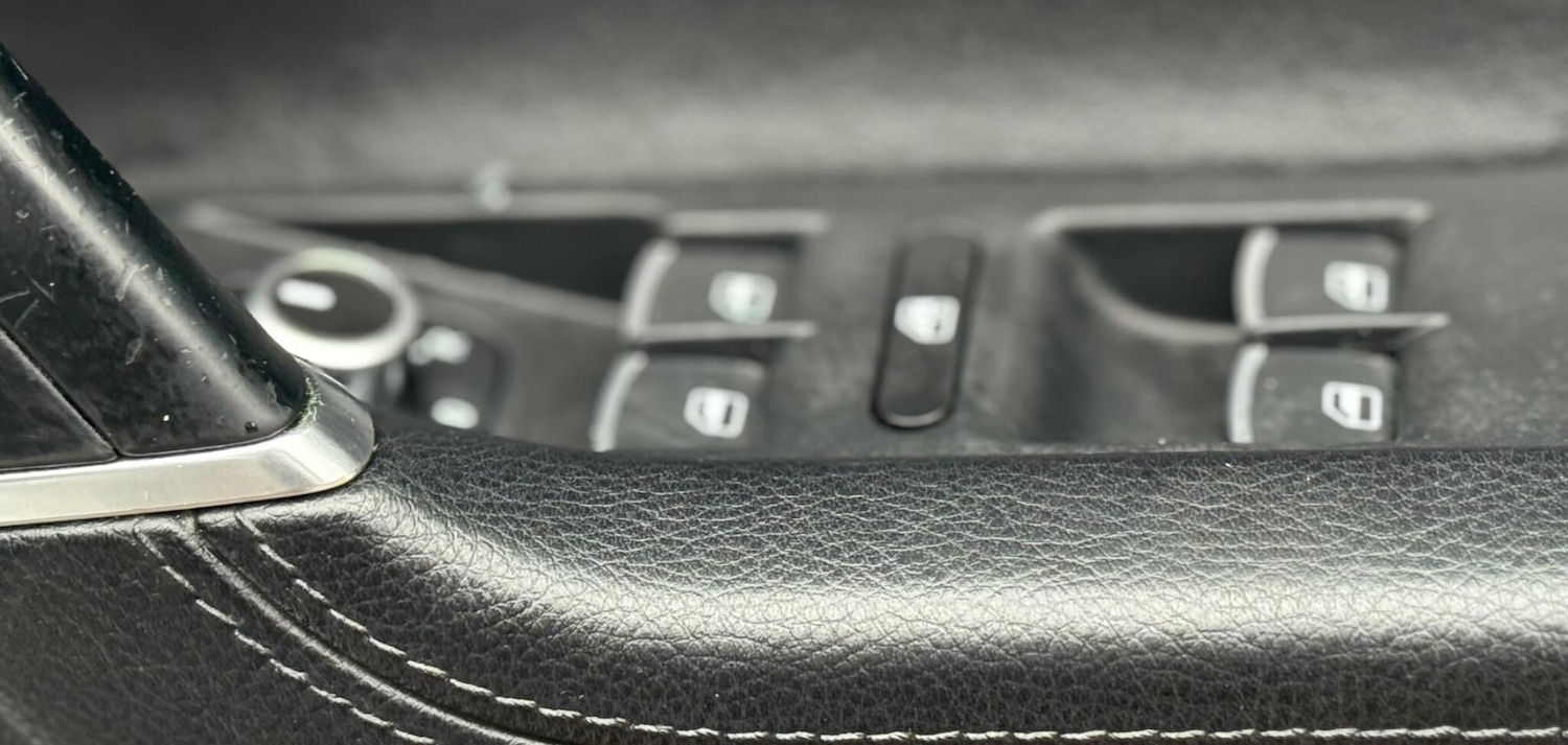 Used Volkswagen CC 2014 for sale - 76883919: Photo 39