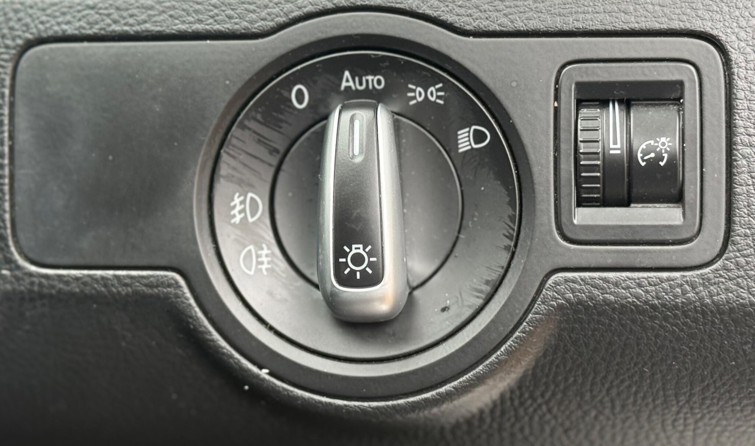 Used Volkswagen CC 2014 for sale - 76883919: Photo 40