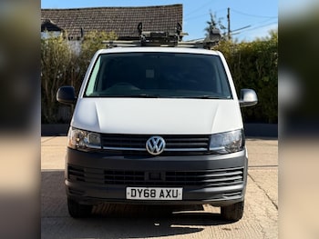 Used Volkswagen Transporter 2018 for sale - 77919035: Photo