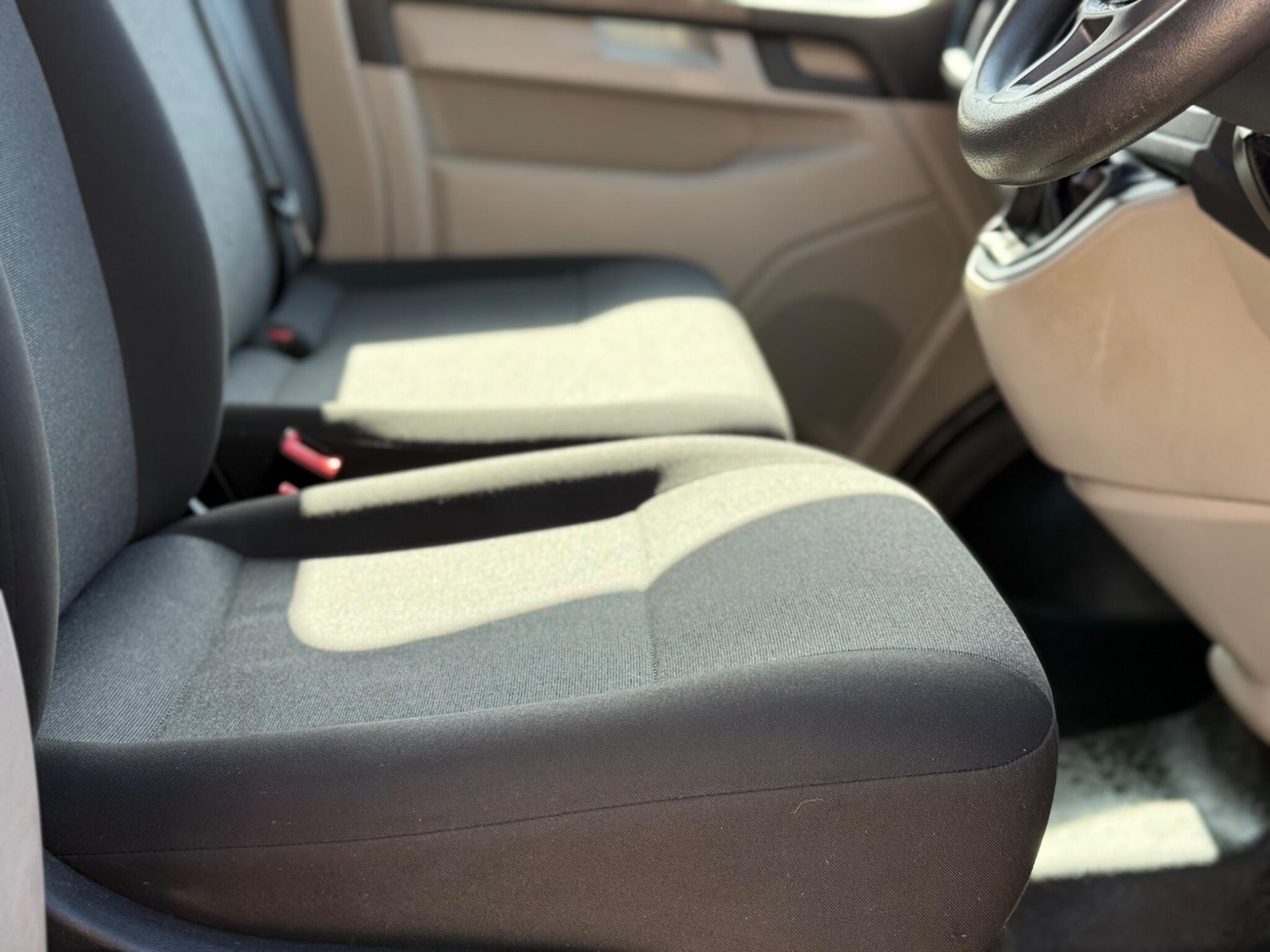 Used Volkswagen Transporter 2018 for sale - 77919035: Photo 32