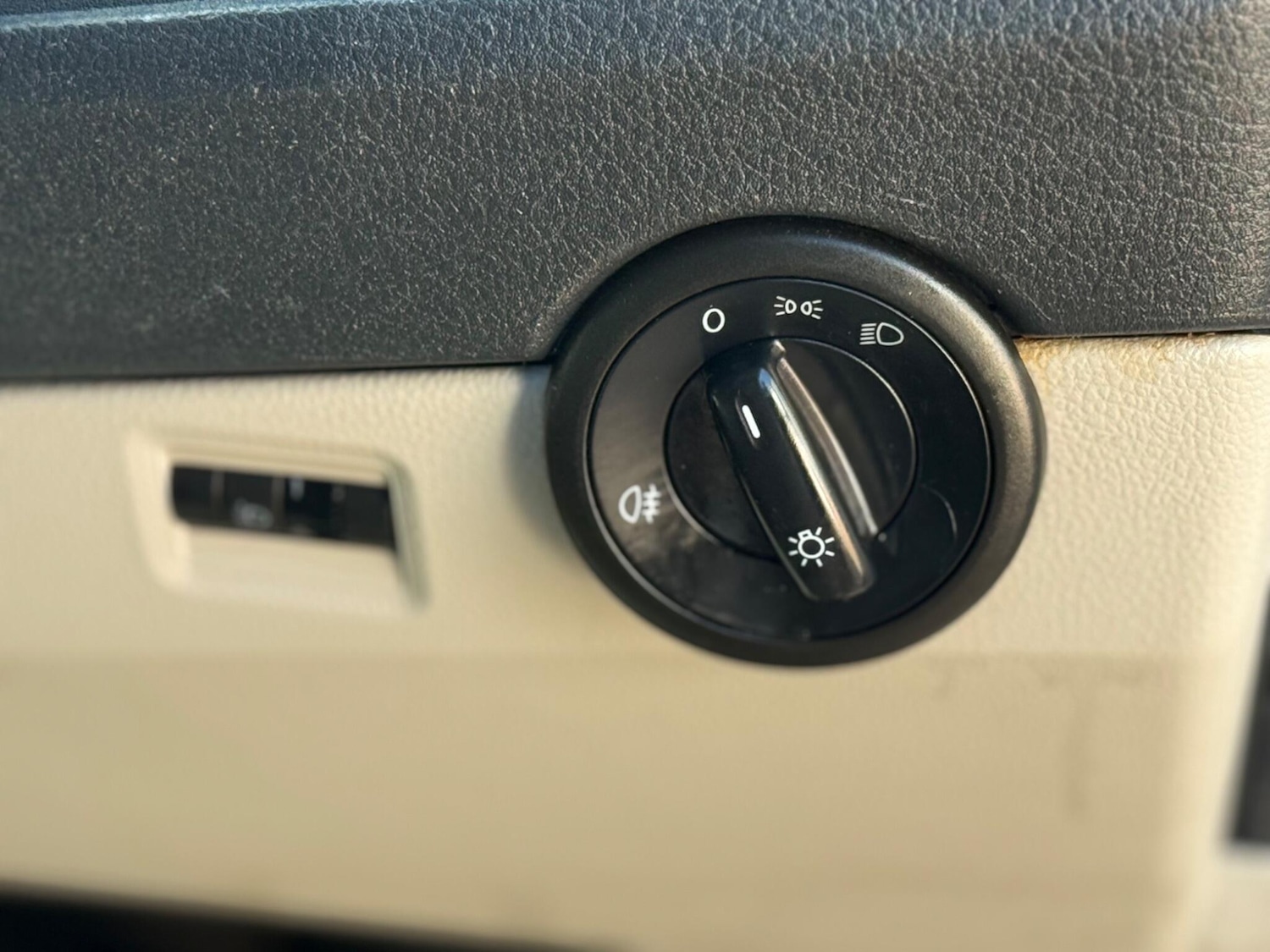 Used Volkswagen Transporter 2018 for sale - 77919035: Photo 42