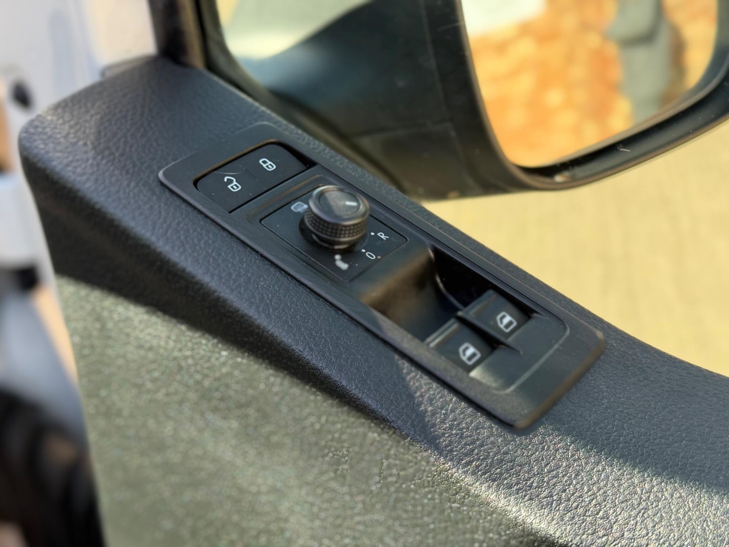 Used Volkswagen Transporter 2018 for sale - 77919035: Photo 43