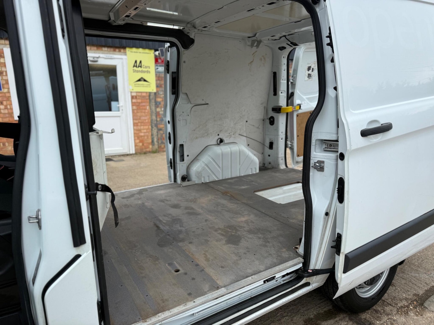 Used Ford Transit Custom 2017 for sale - 78124869: Photo 17