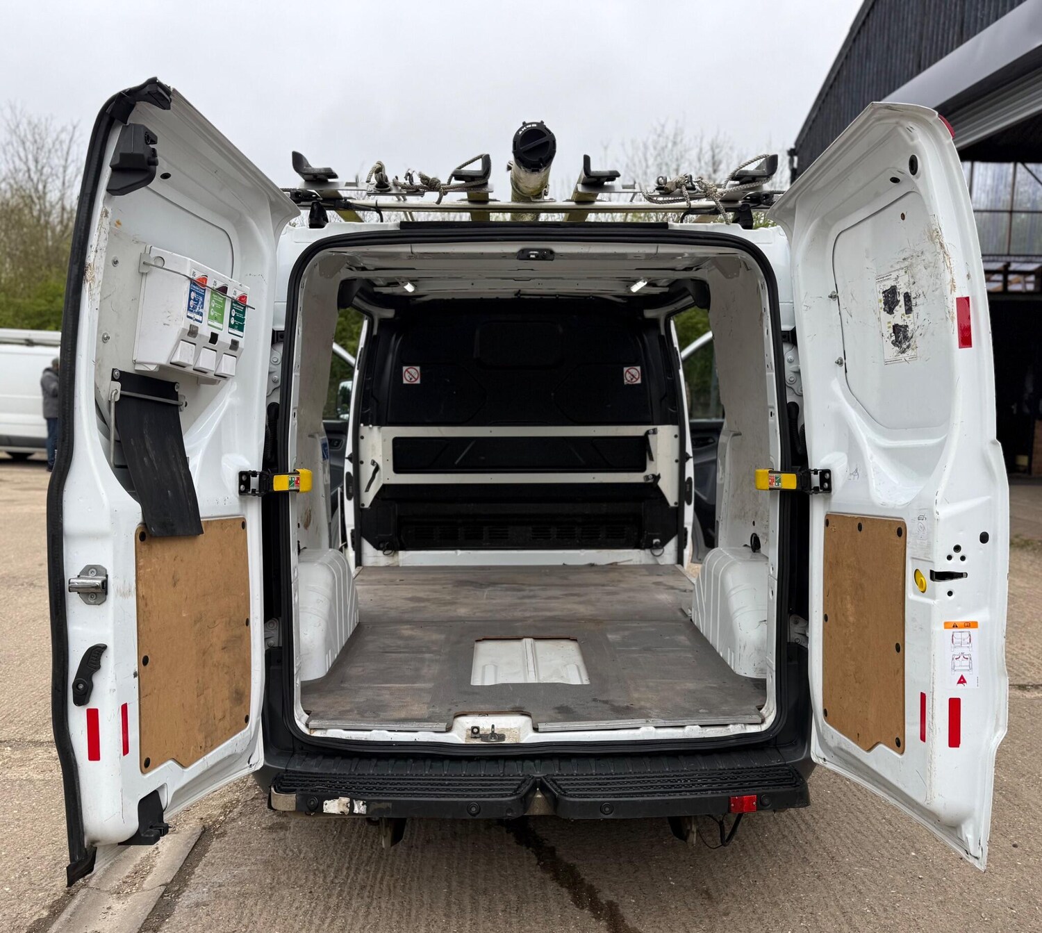 Used Ford Transit Custom 2017 for sale - 78124869: Photo 18