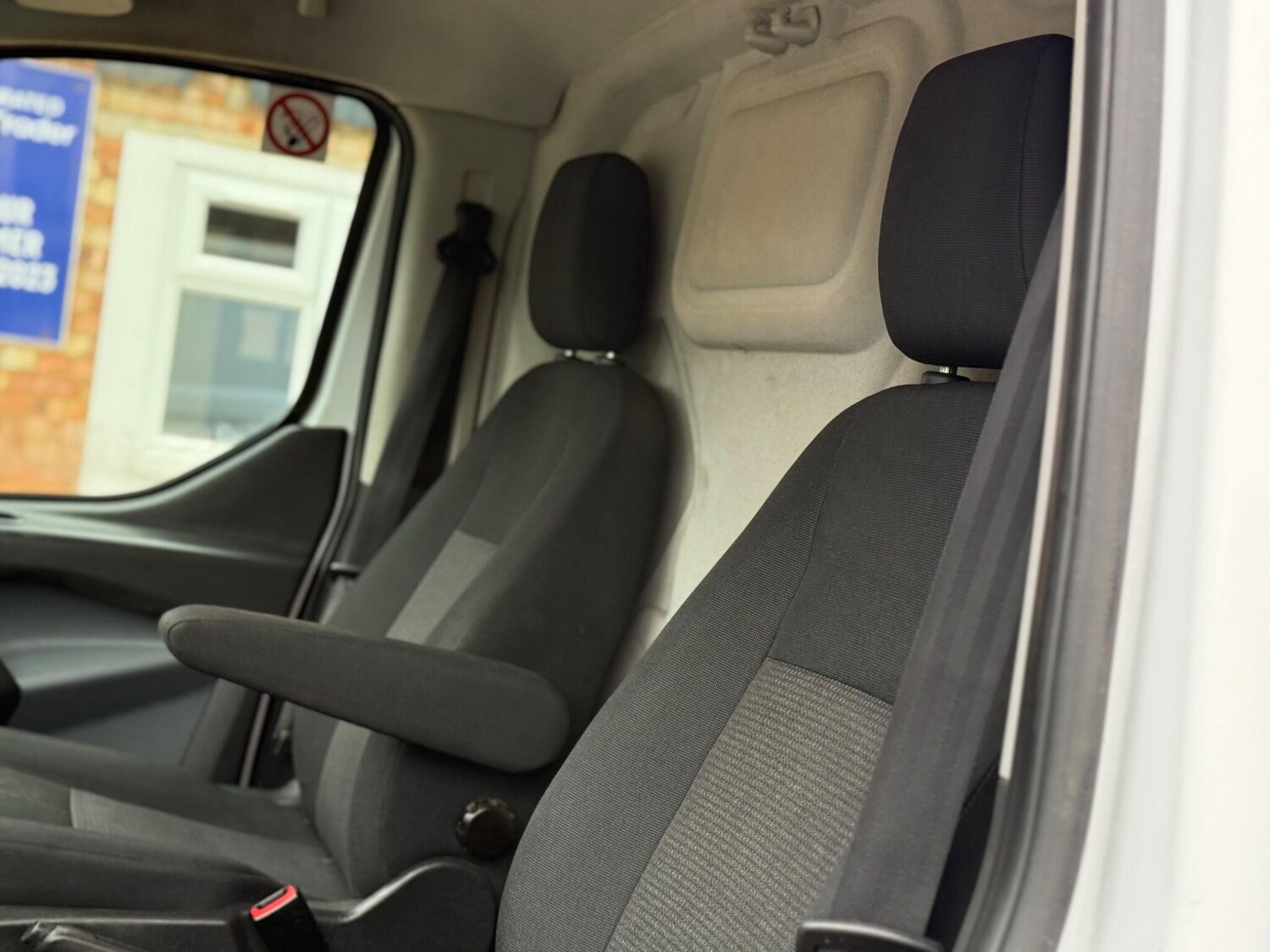 Used Ford Transit Custom 2017 for sale - 78124869: Photo 38