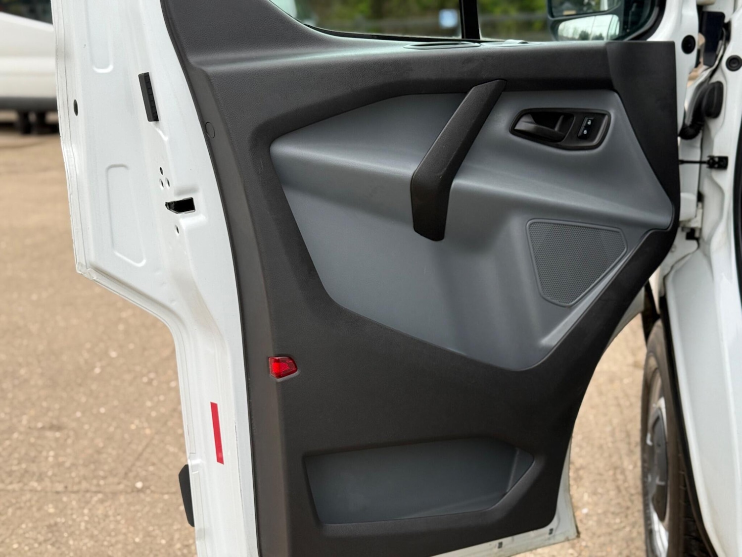 Used Ford Transit Custom 2017 for sale - 78124869: Photo 39