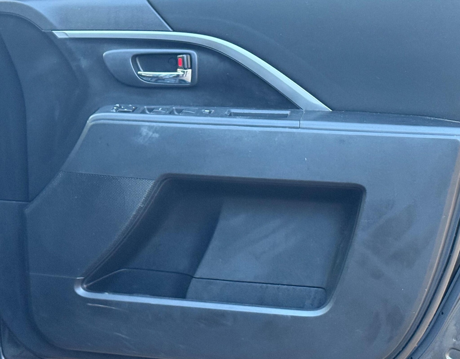 Used Mazda Mazda5 2015 for sale - 77849165: Photo 15