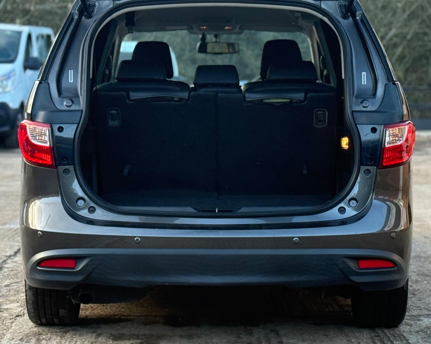 Used Mazda Mazda5 2015 for sale - 77849165: Photo 25