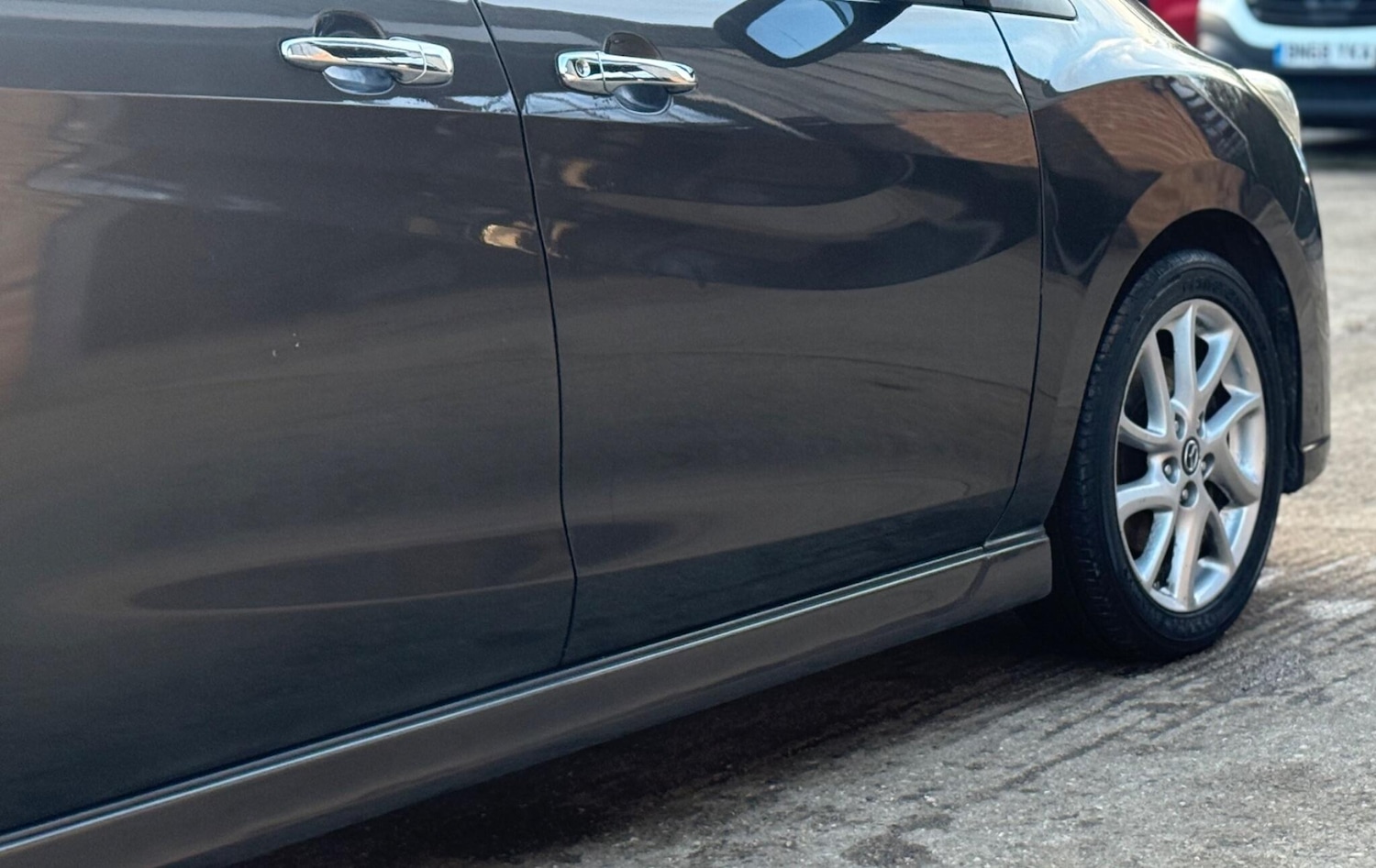 Used Mazda Mazda5 2015 for sale - 77849165: Photo 38