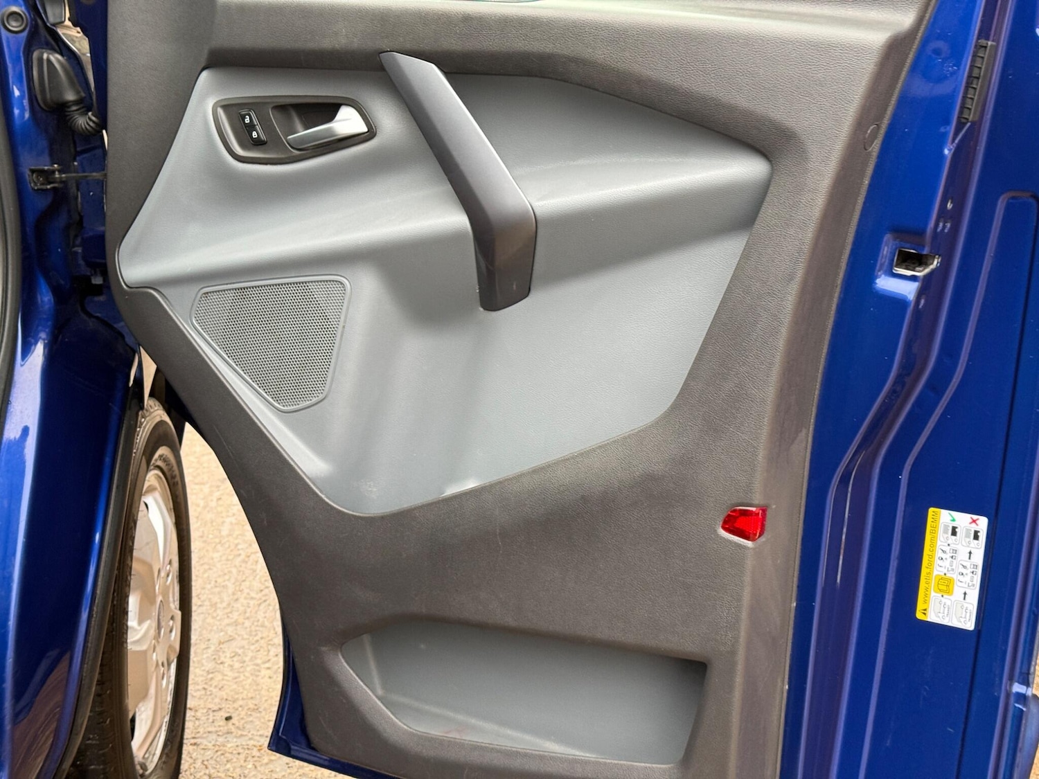 Used Ford Transit Custom 2017 for sale - 77287345: Photo 33