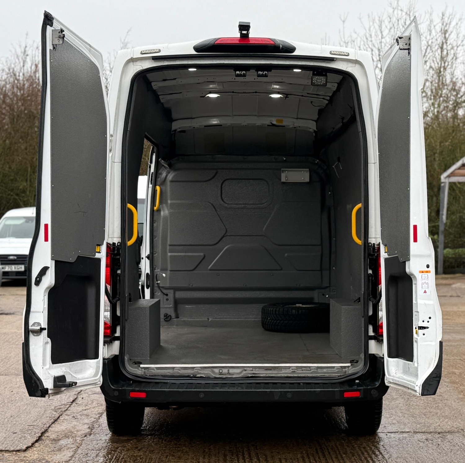 Used Ford Transit 2020 for sale - 76969090: Photo 17