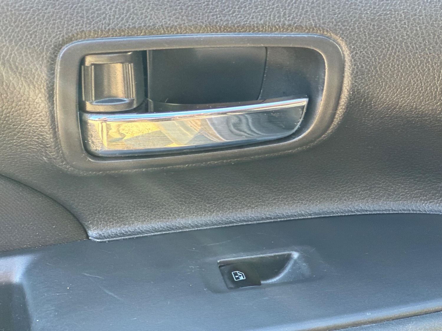 Used Mitsubishi Outlander 2016 for sale - 76922688: Photo 38