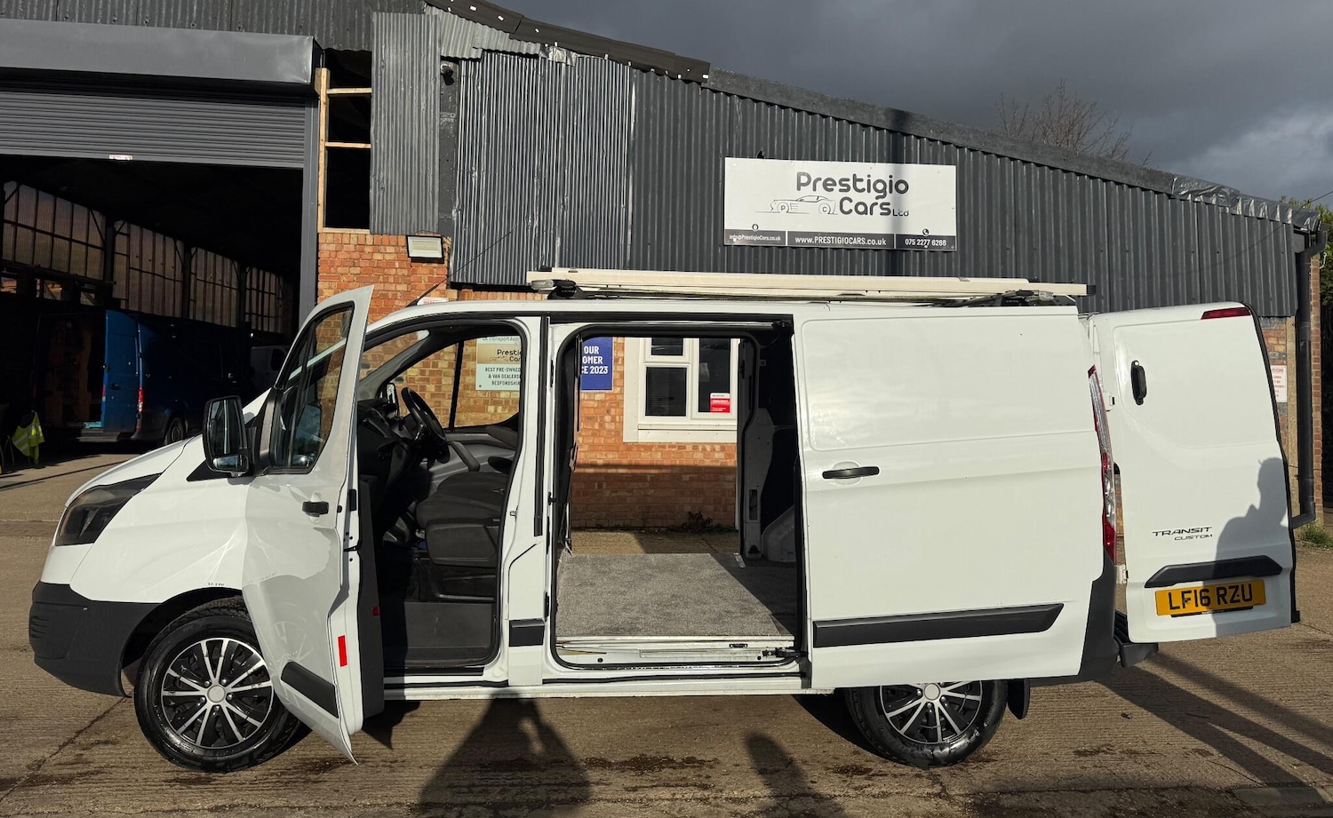 Used Ford Transit Custom 2016 for sale - 76518083: Photo 16