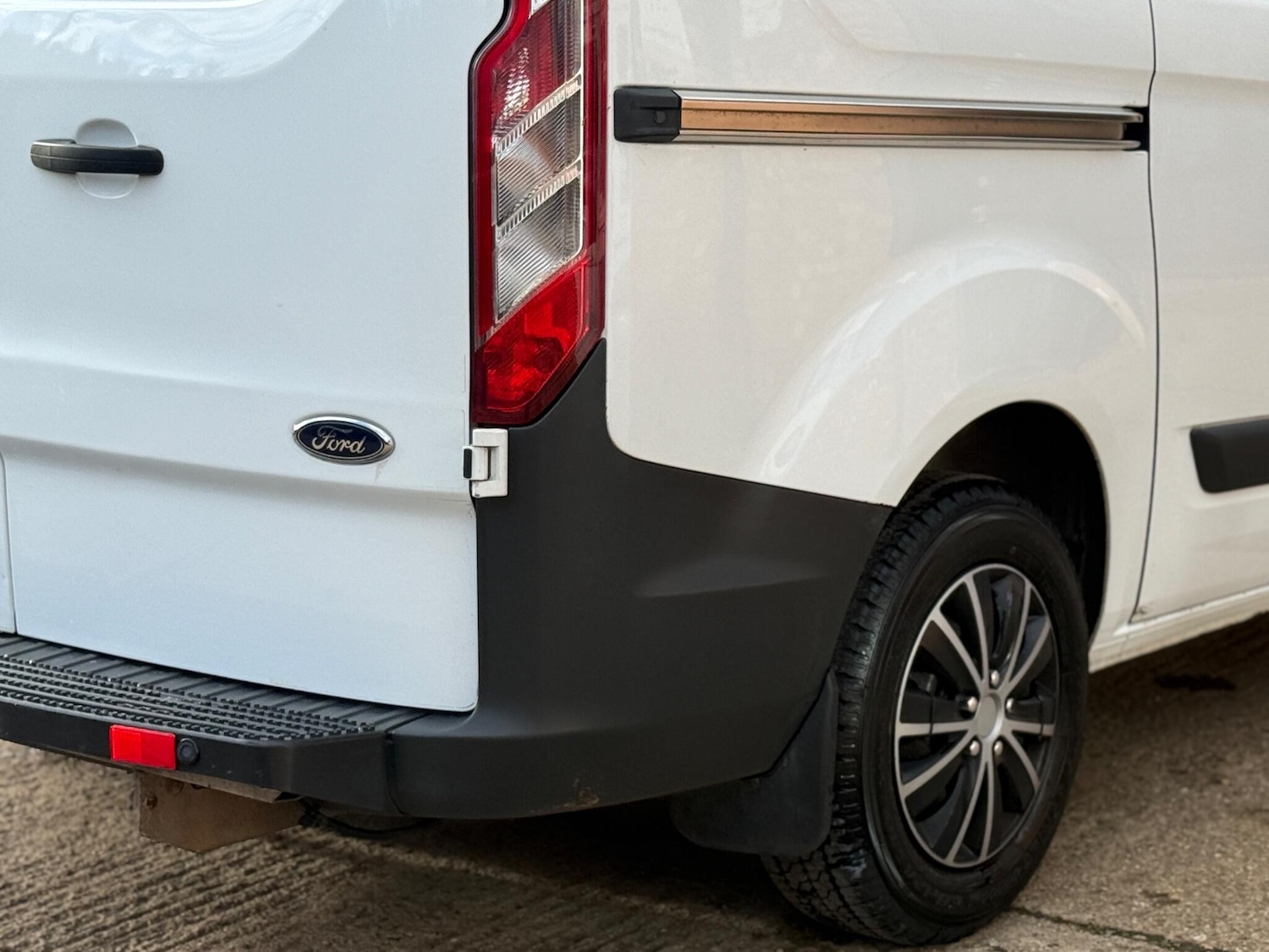 Used Ford Transit Custom 2016 for sale - 76518083: Photo 30