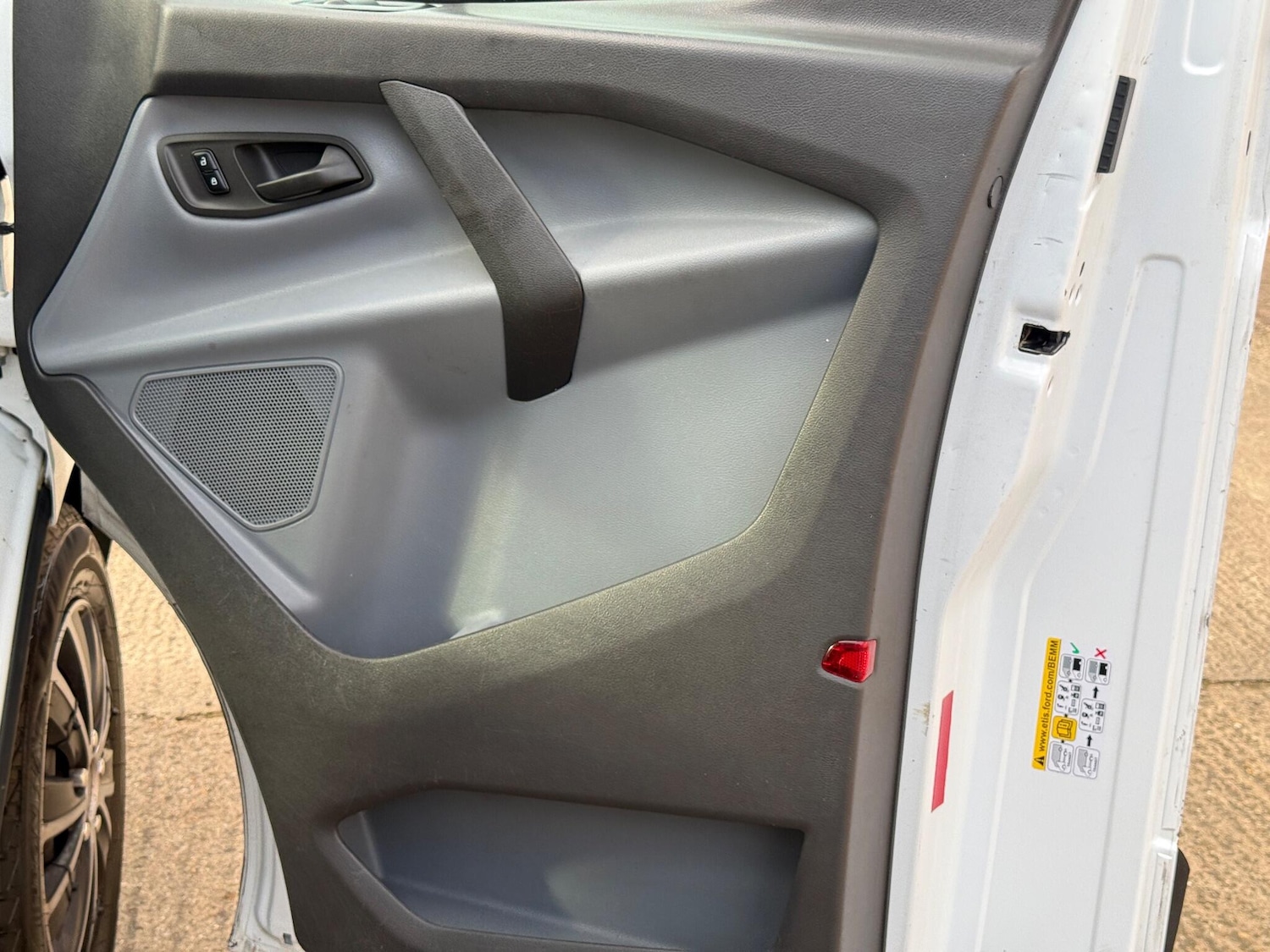 Used Ford Transit Custom 2016 for sale - 76518083: Photo 33